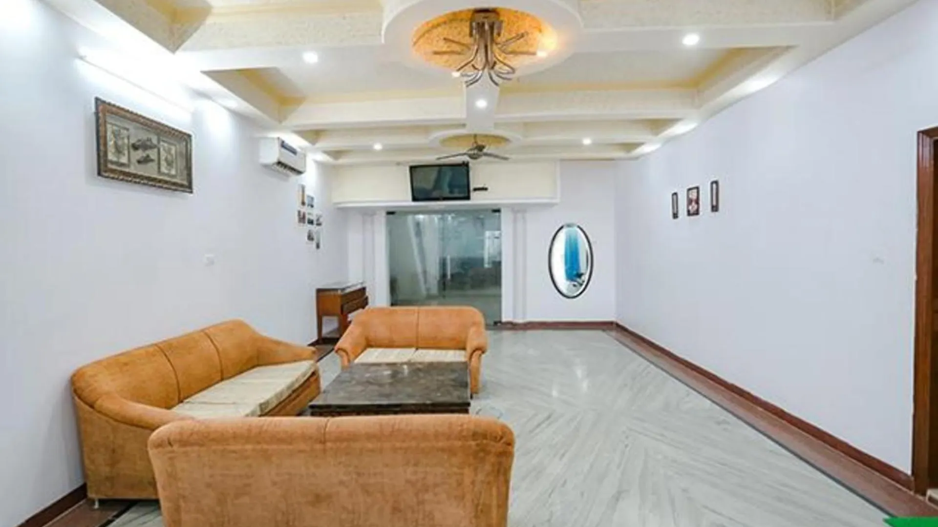 *** Hotel Fabexpress Premium Rooms Near Yashobhoomi Delhi  India