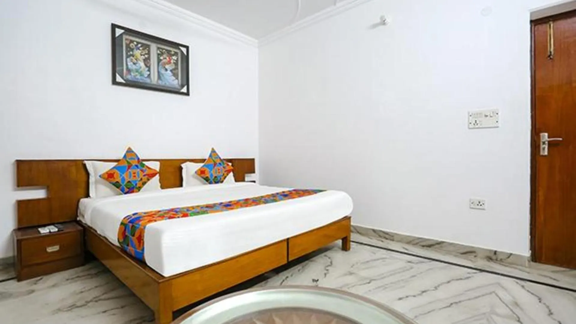 Fabexpress Premium Rooms Near Yashobhoomi Delhi  Delhi (National Capital Territory of India)